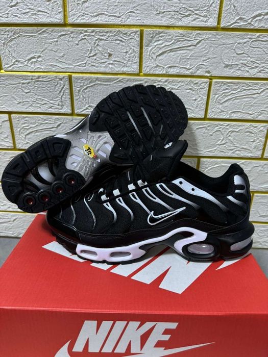 Adidași de bărbați