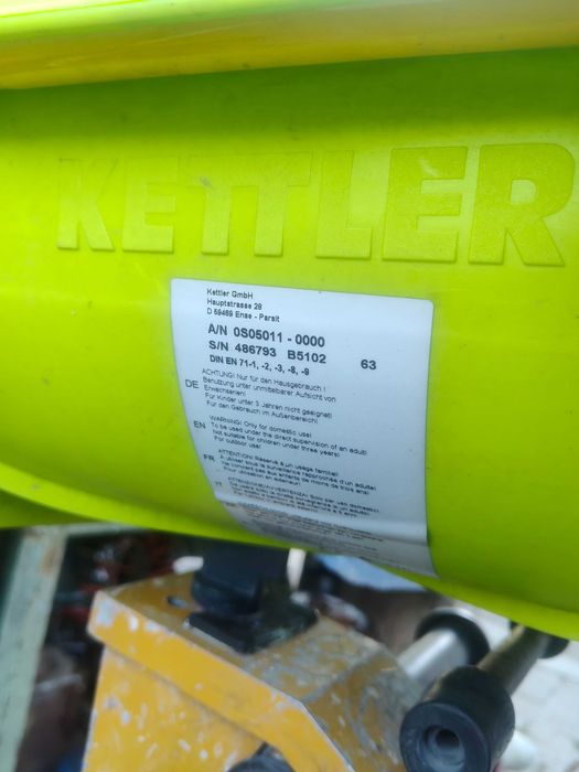 Продавам детска пързалка