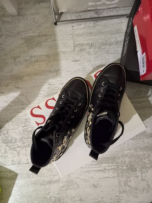 Дамски кецове Guess