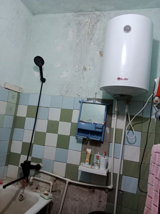 Уй сотилади (Тез ва арзон)