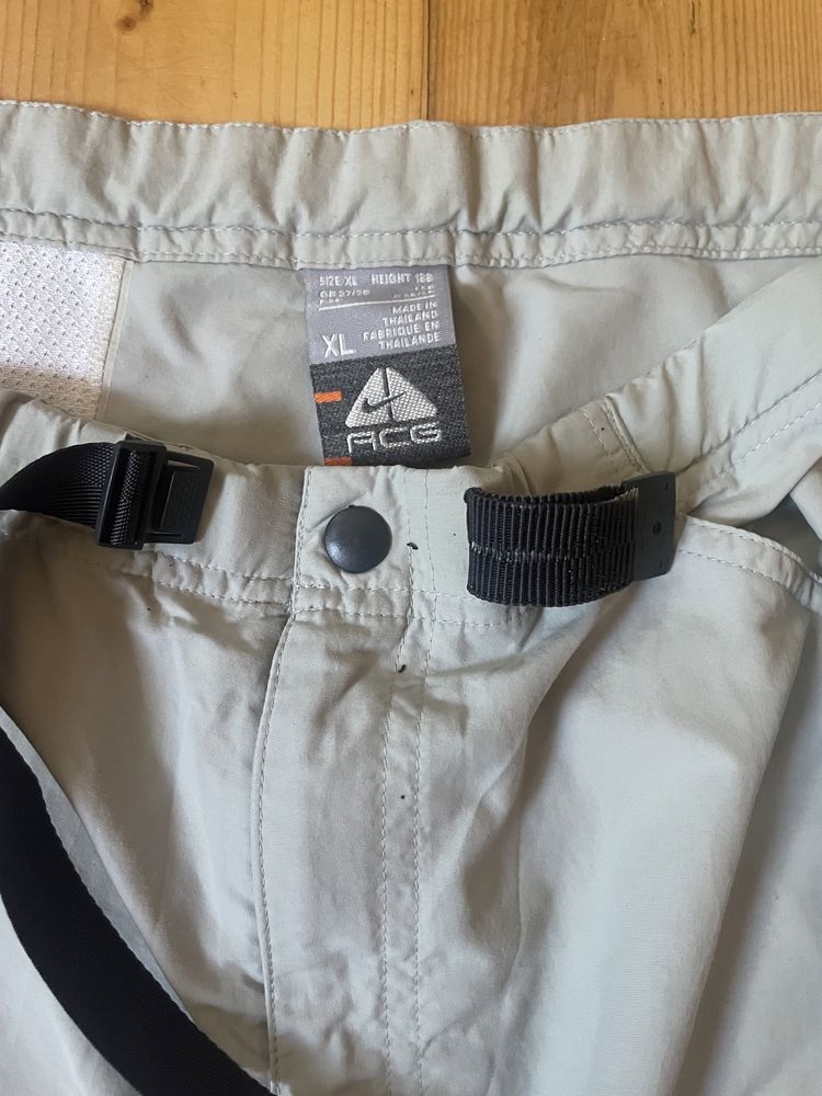 Pantaloni scurți Nike ACG