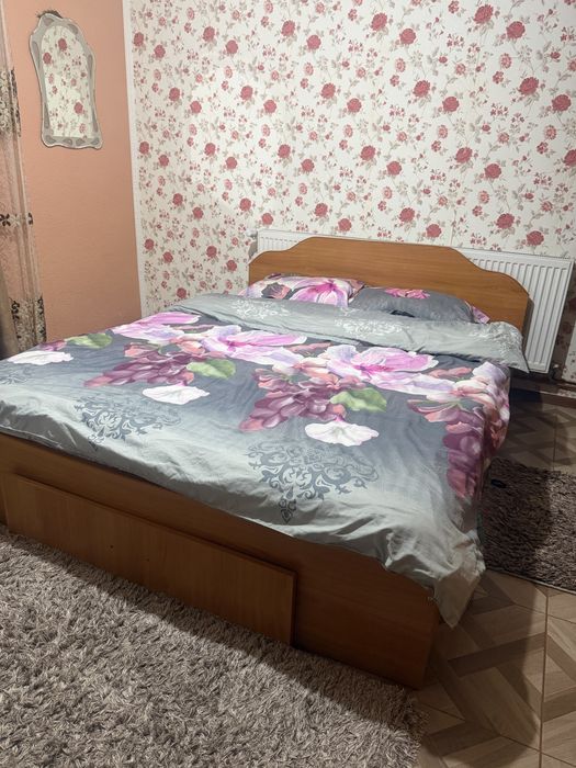 Pat cu lada de delozitare si dulap cu 4 usi