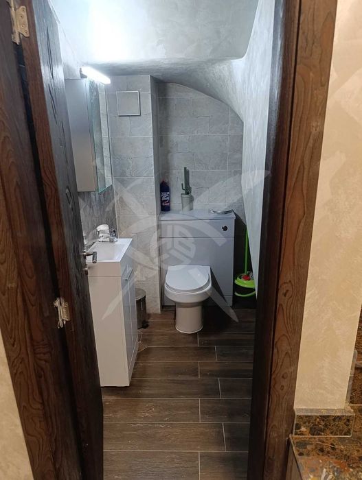 Дава се под наем Къща в с. Марково, Област Пловдив - 130 кв.м за 1250 € - Снимка #2