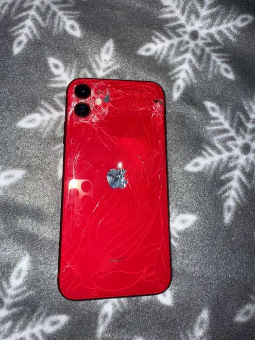 Iphone 11 roșu functional