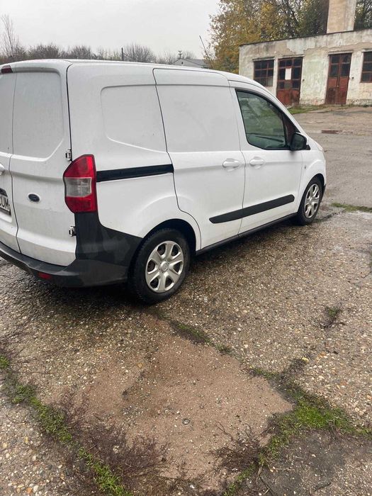 Ford Transit Courier