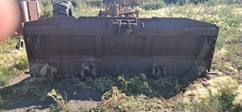 Лопата для трактора