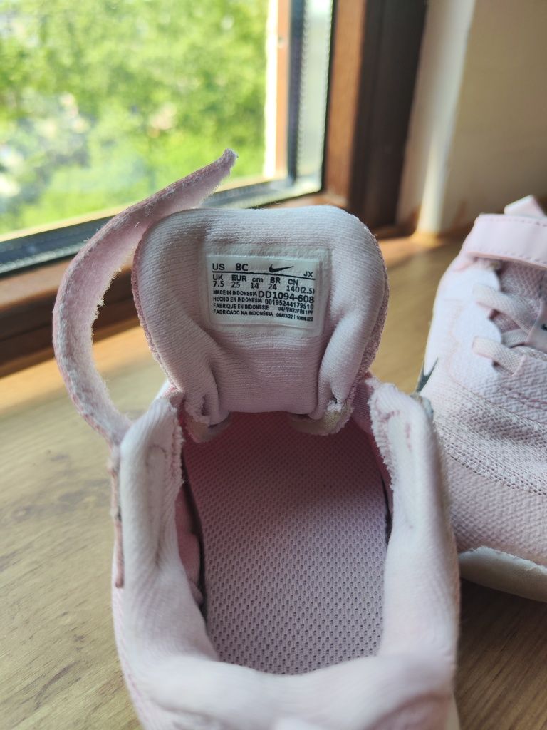 Детски маратонки Nike Revolution 6