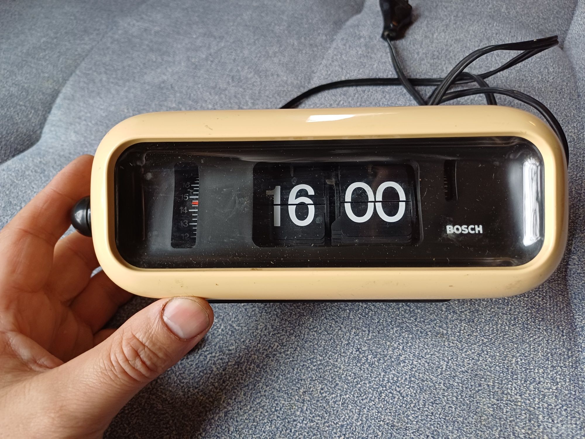 Vând ceas cu alarma marca Bosch din anul  1970