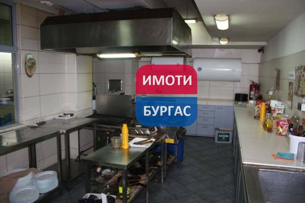 Дава под наем ресторант в  гр. Бургас - Център 360m²