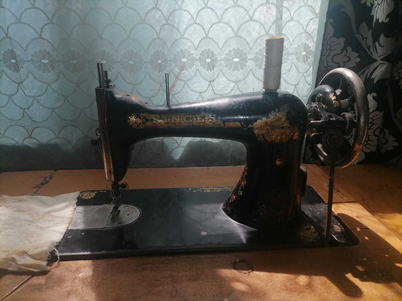 Зингер швейная машинка раритет!