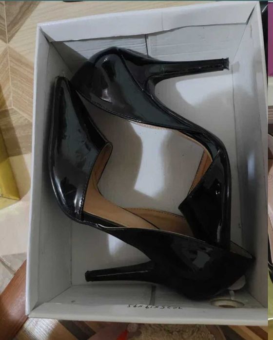 Pantofi piele ecologica lacuită casual