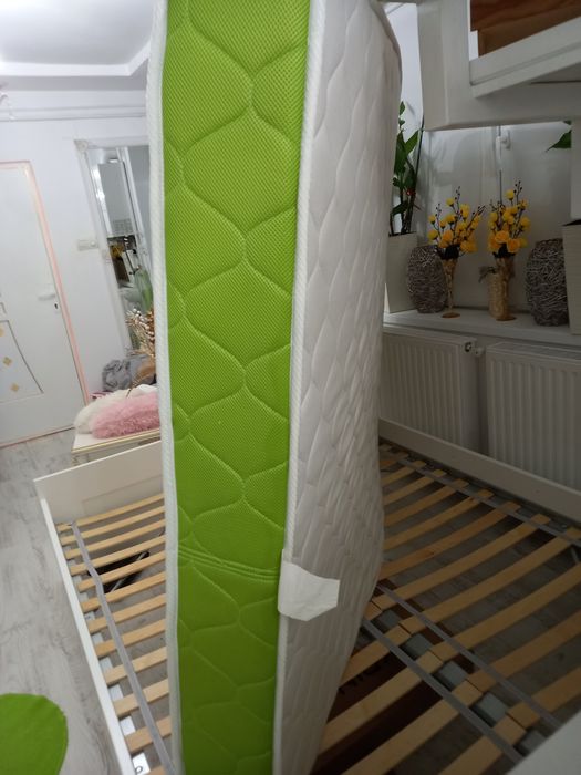 Pat dormitor cu somiera si saltea 140×200