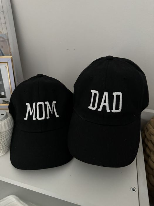 Продам кепки dad mom