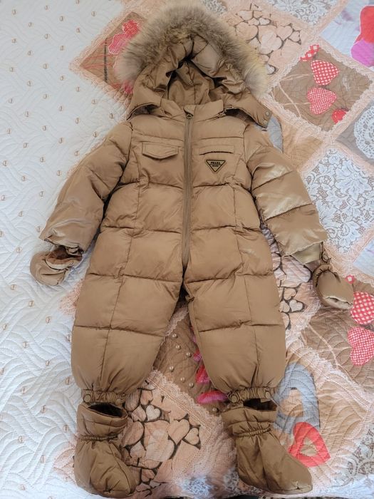 Продам комбинезон зимний.