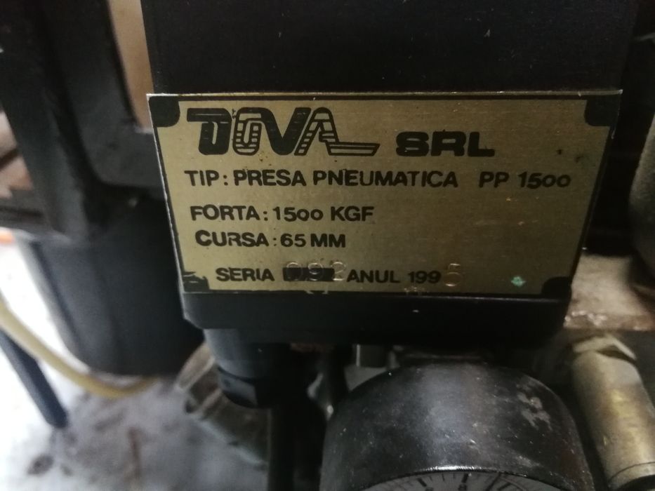 Presa pneumatica cu compresor silentios