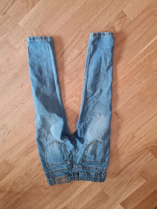 Продавам Детски дънки за 5 - 6 годишни момчета