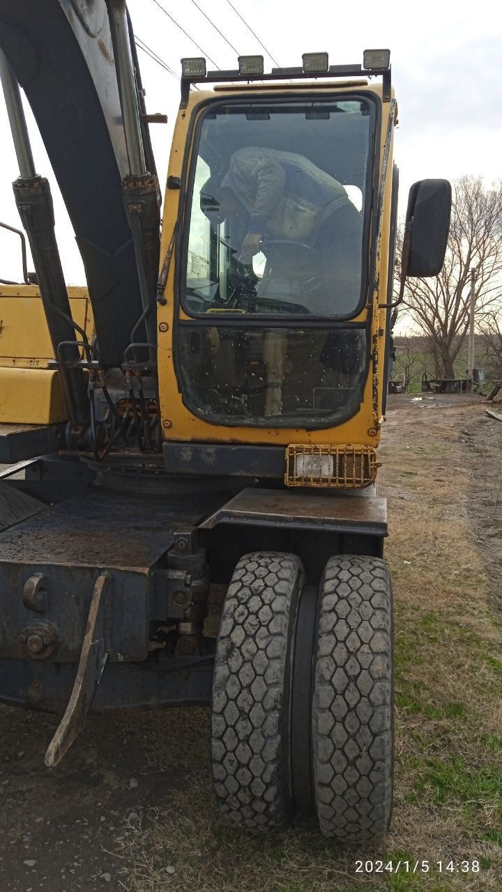 Ekskavator volvo