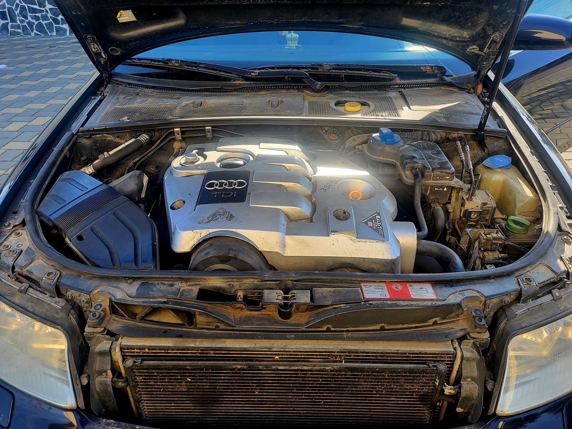 Audi A4 B6 1.9 TDI an 2003 101 CP preț 2100 euro