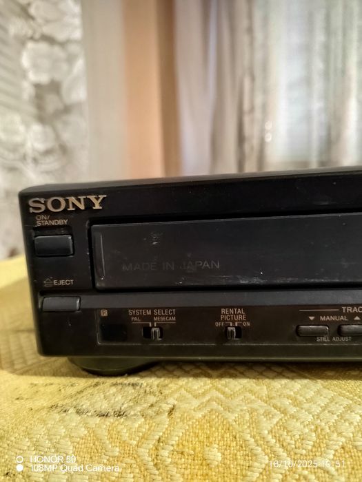 Видео Sony.  .  .