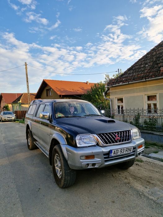 Mitsubishi l200 2002