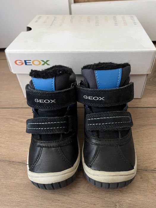 Детски обувки Geox 22 номер