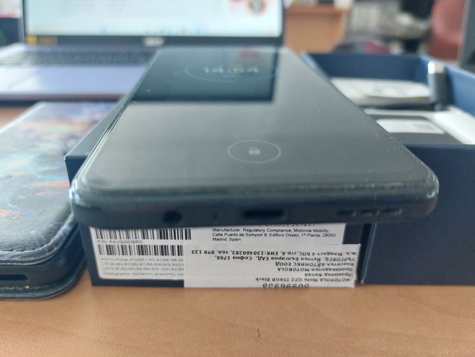 Продавам Motorola Moto G72