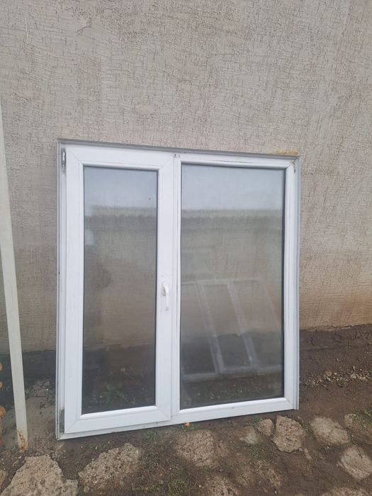 Продам пластиковое окно
