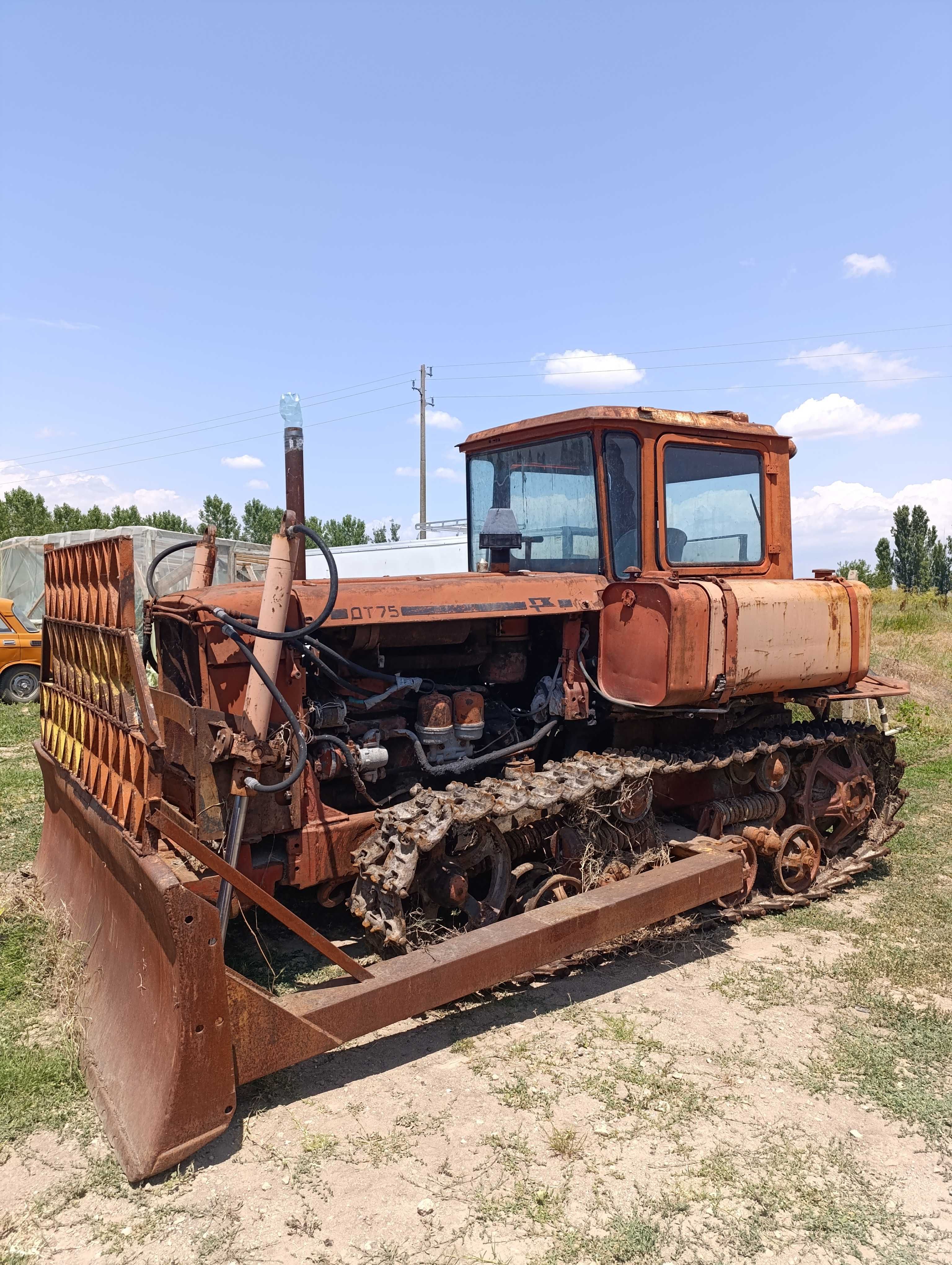 Булдозер ДТ75М 95коня