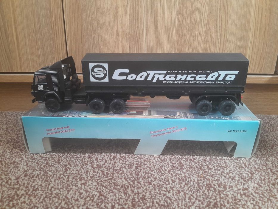 Модель камаз 5410 полуприцеп с тентом Совтрансавто