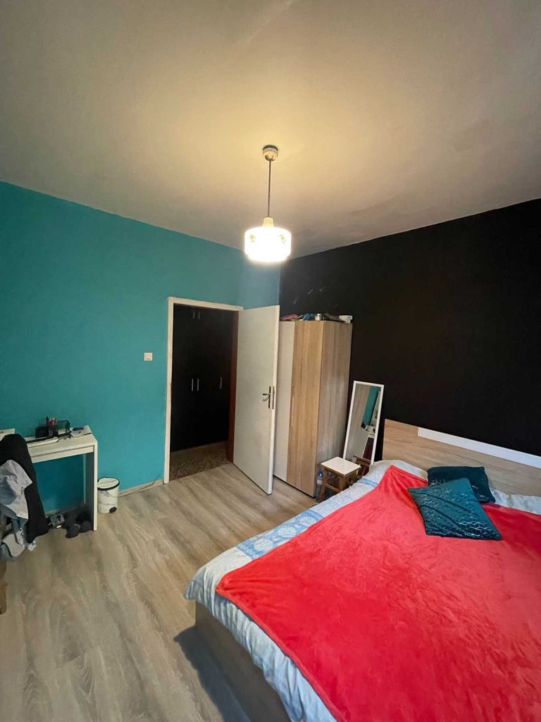 Продава се Двустаен апартамент в София, Света Троица - 69 кв.м за 1914 €/кв.м - Снимка #7