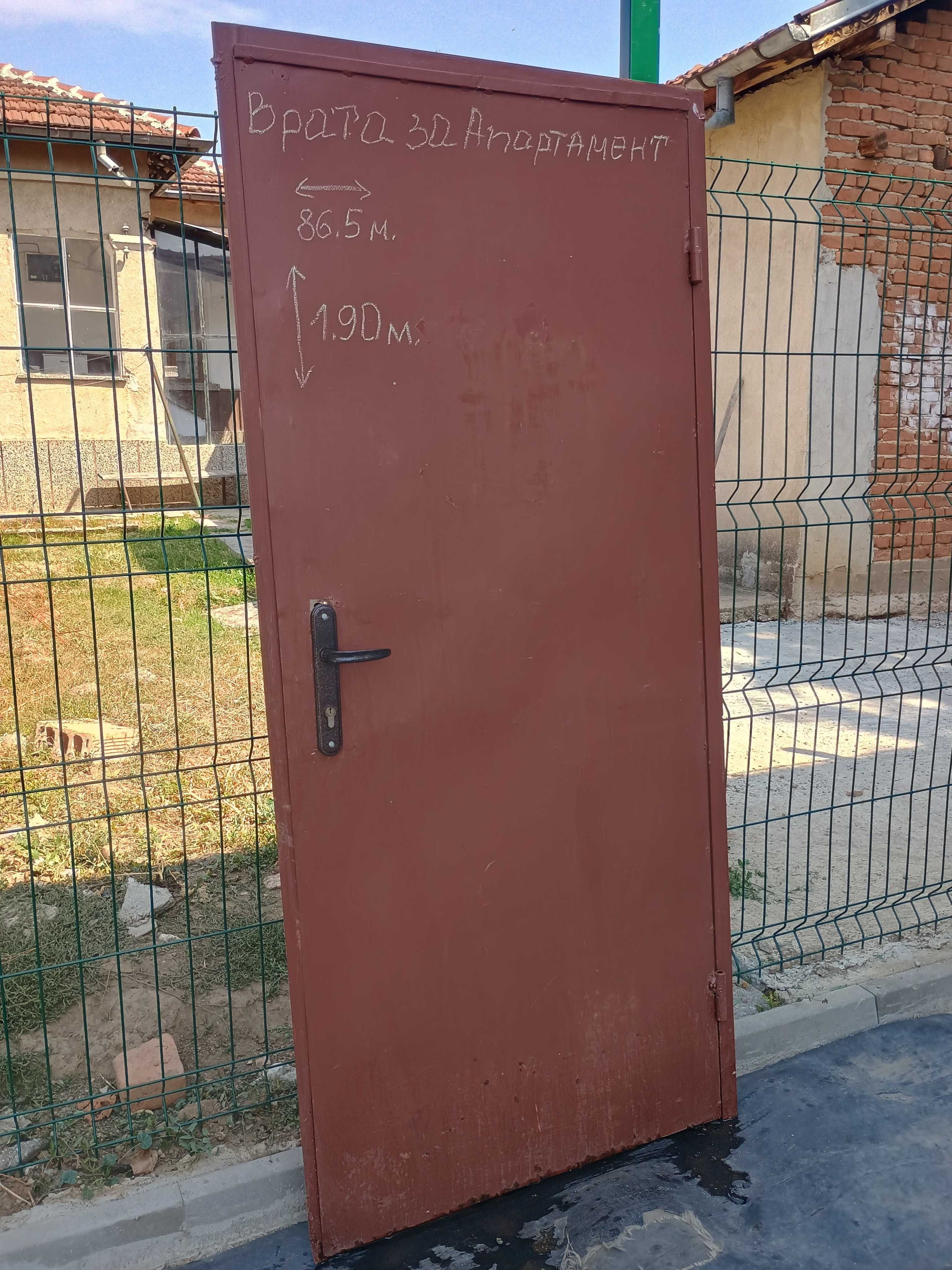 Комплект врати за двор гараж