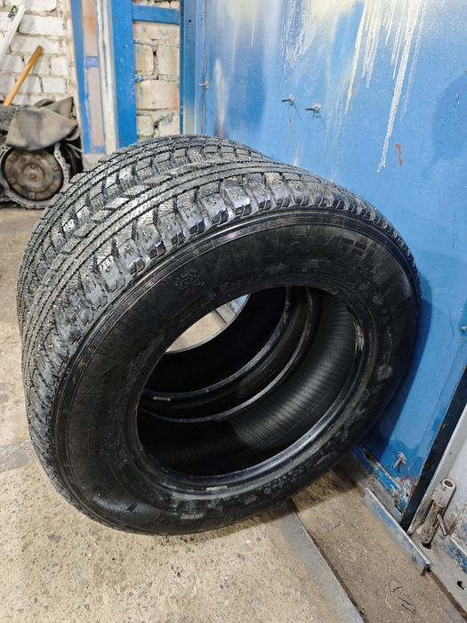 Продам зимнюю резину на 15