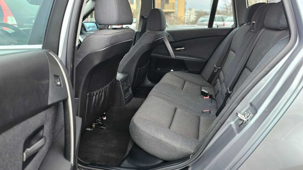 Автомобил BMW E61 530