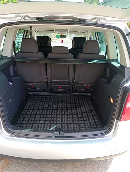 VW Touran 2.0-Бензин/Фабричен Метан