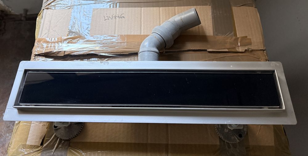 Rigola dus faiantabila sticla neagra- 2 bucati nefolosite