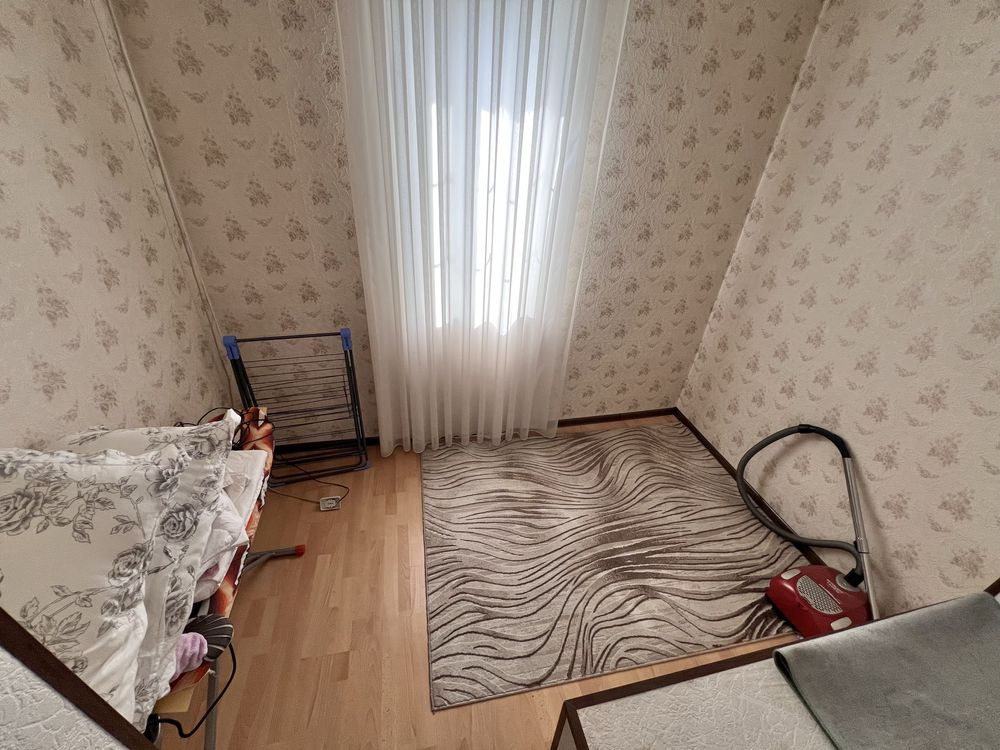 Без маклер, 1/4/5 Кушбеги