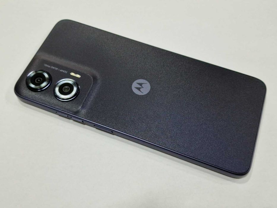 Смартфон Motorola Moto g35, Две SIM карти, 256 GB, 8 GB RAM, 5G