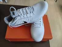 Маратонки.  Nike