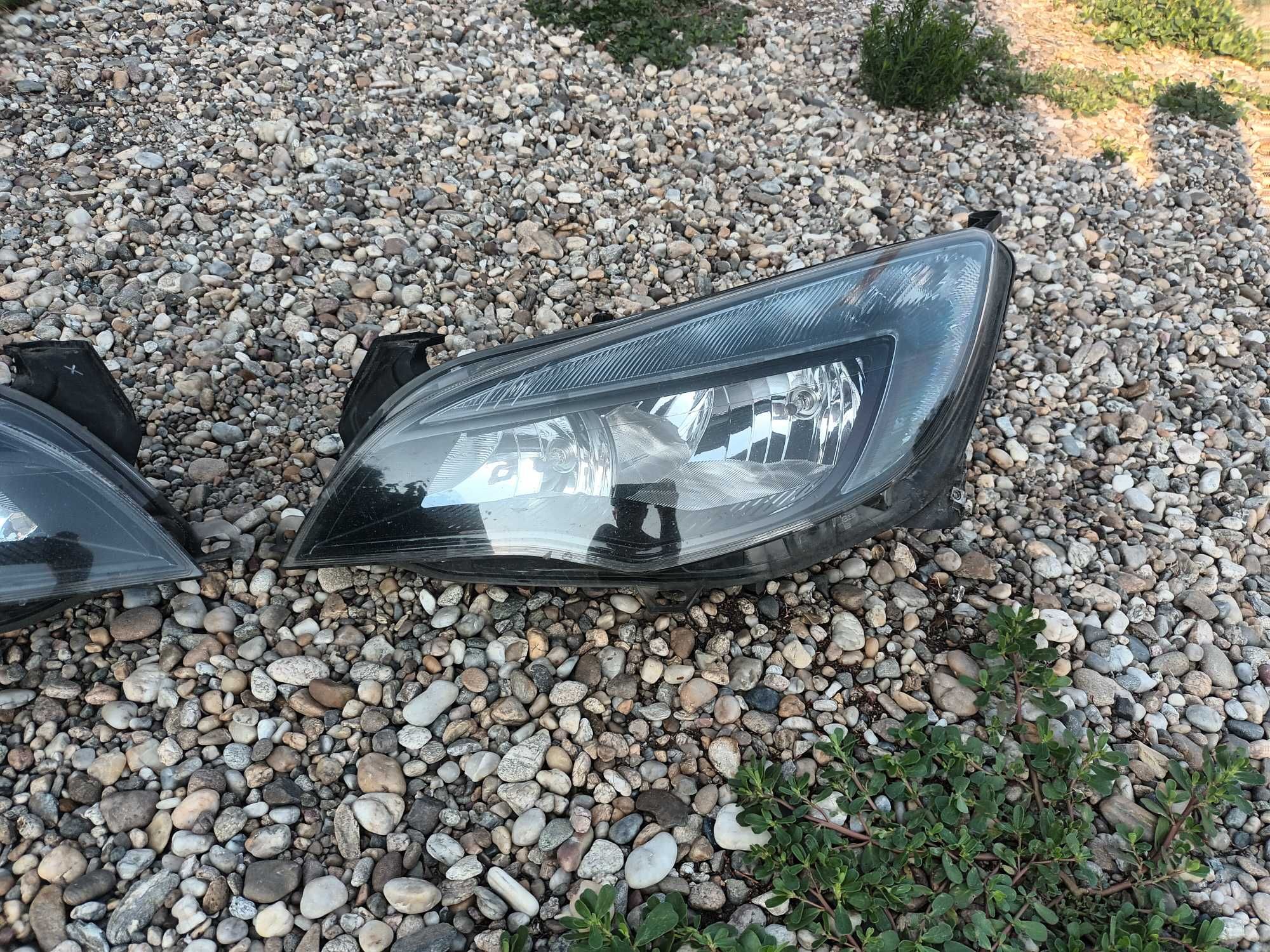 ляв и десен черен фар за опел астра ж 2009 - 2015 OPEL ASTRA J