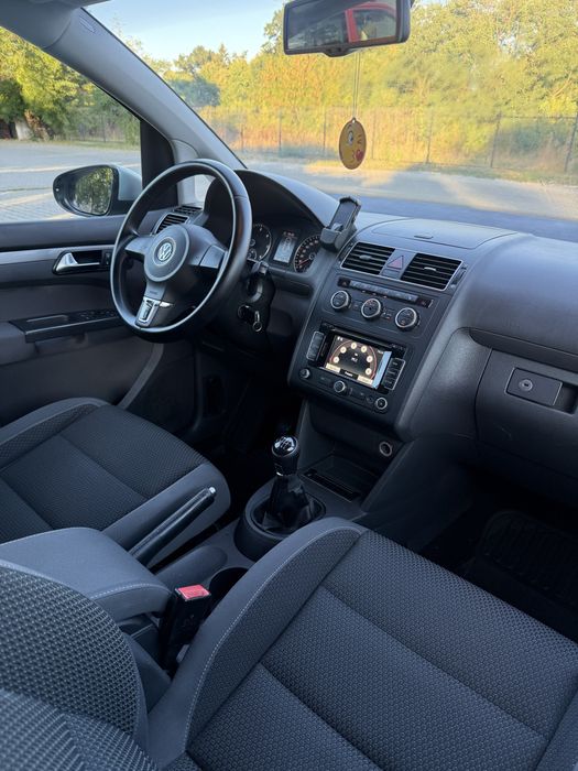 VW Touran 1.6 Tdi 105 Cp