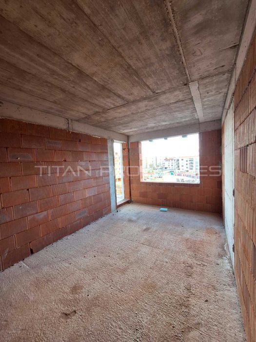 Продава се Двустаен апартамент в Пловдив, Южен - 65 кв.м за 1000 €/кв.м - Снимка #1