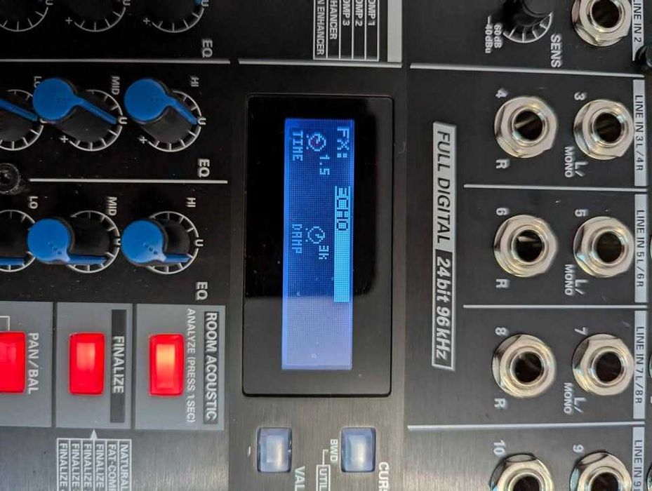 Digital audio mixer ROLAND edirol M-10 DX (24 bit/ 96 khz)