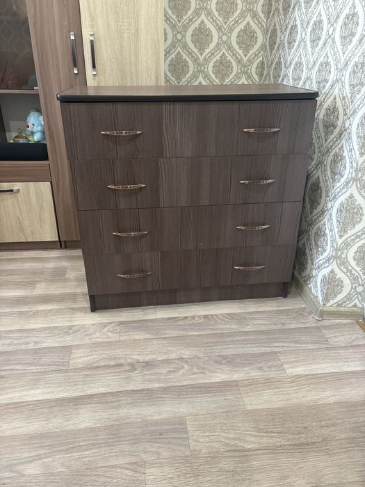 Продам Комод б/у в отличном состоянии.