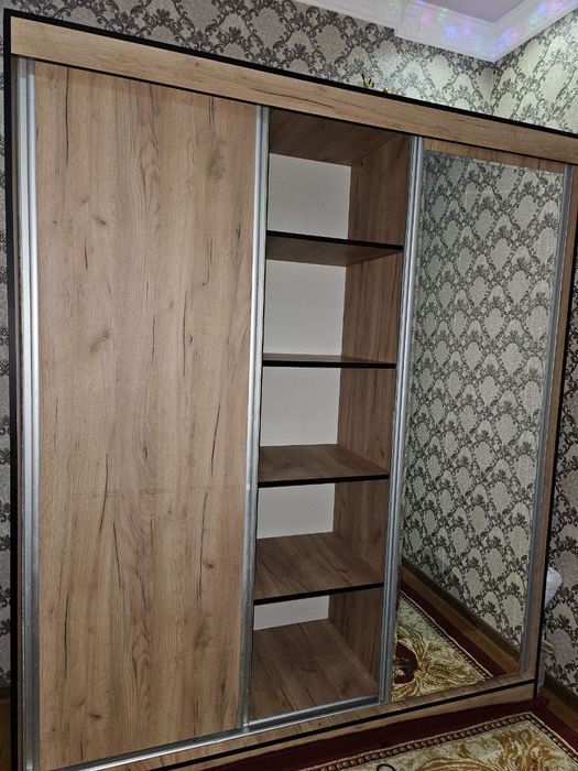 Продается шкаф купе в отличном состоянии