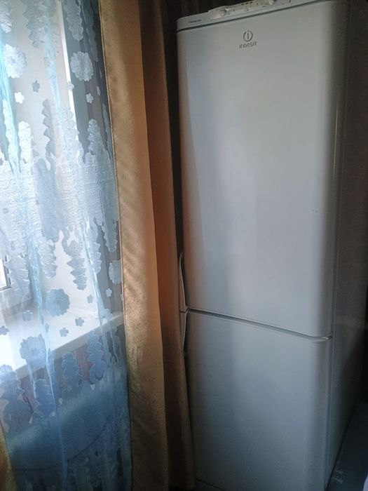 Продается Холодильник