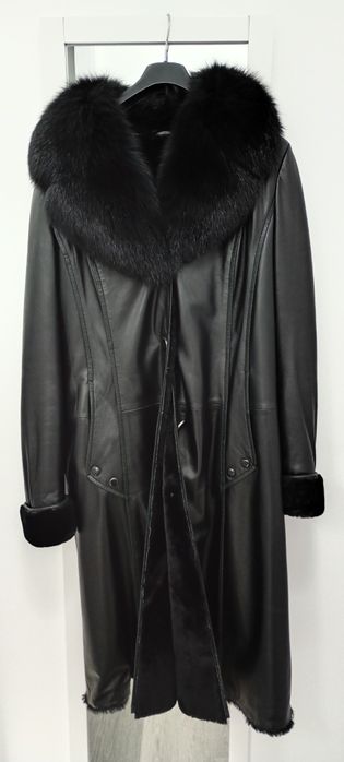 Haină de piele naturala cu blană  de vulpe polară