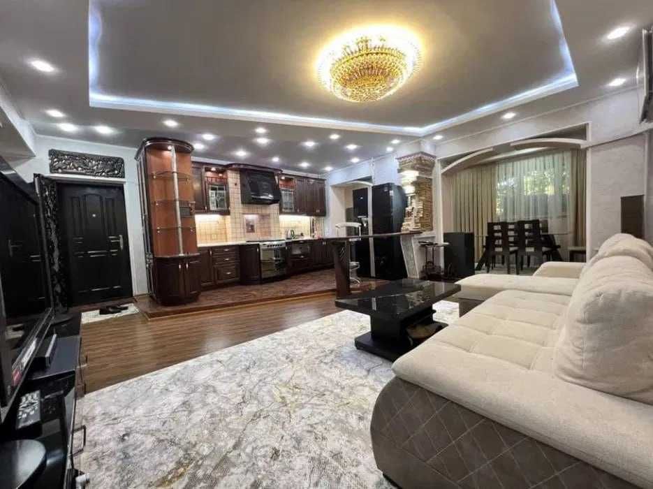 СДАМ СРОЧНО!!! В центре 3/3/9 Ул.Мукими. 887*