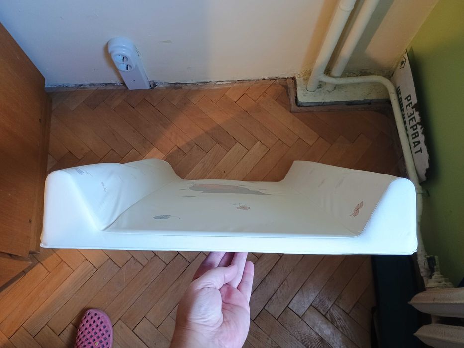 Повивалник с твърда основа Lorelli