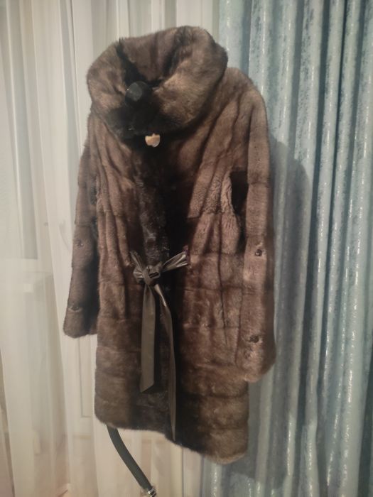 Норковая шуба в отличном состоянии!