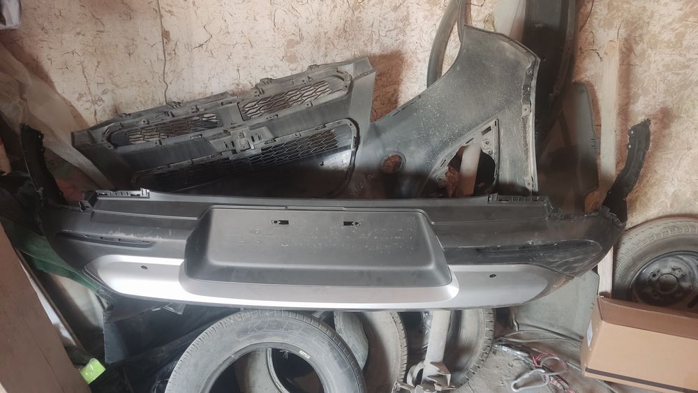 Киа сонет задни бампер немного нужно полироват, покрасит радной банпер